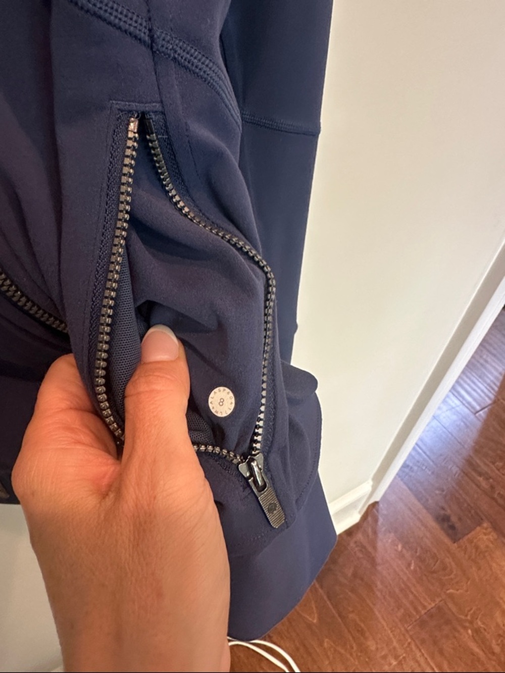 Lululemon jacket - Picture 4 of 6